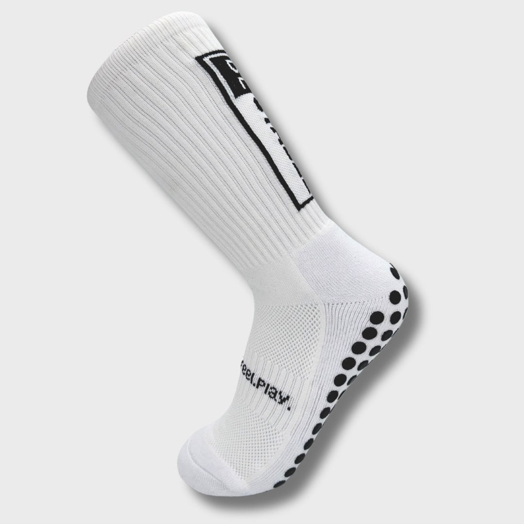 BeStable Gripsocks, rutschfeste Performance-Socken für Fußball und andere Sportarten, entwickelt für optimalen Halt und Stabilität auf dem Spielfeld. Hergestellt aus atmungsaktiven und hochwertigen Materialien für maximalen Komfort und perfekte Passform. Die Anti-Rutsch-Technologie sorgt für sicheren Stand und verbessert die Bewegungsperformance. Ideal für Kinder und Erwachsene, geeignet für Training und Wettkämpfe. Die BeStable Gripsocks sind langlebig, stylish und in verschiedenen Farben erhältlich