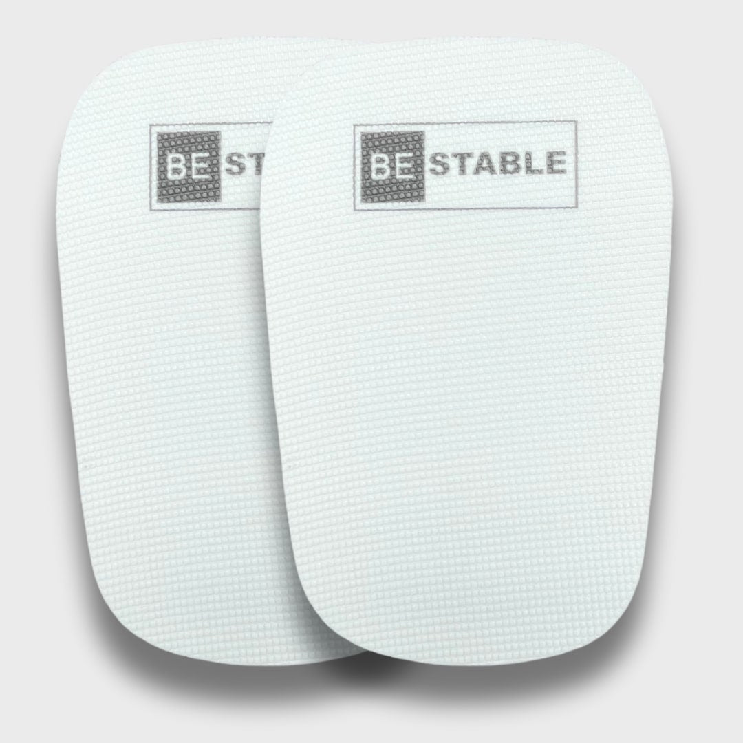 BeStable Shinguards Pro, professionelle Schienbeinschoner für ambitionierte Fußballspieler, die maximalen Schutz und Komfort suchen. Hergestellt aus hochwertigen, stoßabsorbierenden Materialien mit ergonomischem Design für eine perfekte Passform und erhöhte Sicherheit während Training und Wettkämpfen. Leichte und langlebige Konstruktion, ideal für Kinder und Erwachsene. Die Shinguards Pro bieten eine innovative Kombination aus Funktionalität und Stil, entwickelt für höchste Leistung auf dem Spielfeld