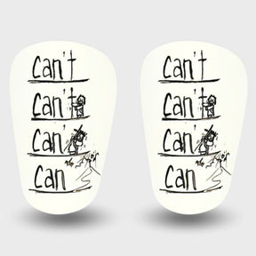 BeStable Mini-Schienbeinschoner 'Can't Can', kompakte und leichte Schienbeinschoner mit modernem Design, ideal für Fußballspieler, die optimalen Schutz und Komfort suchen. Stilvolles und strapazierfähiges Modell, das speziell für leistungsorientierte Sportler entwickelt wurde. Perfekte Passform für Kinder und Erwachsene, hergestellt aus hochwertigen Materialien für Langlebigkeit und Robustheit. Die BeStable Mini-Schienbeinschoner kombinieren Funktionalität und Ästhetik, perfekt für Training und Spiele, erhä